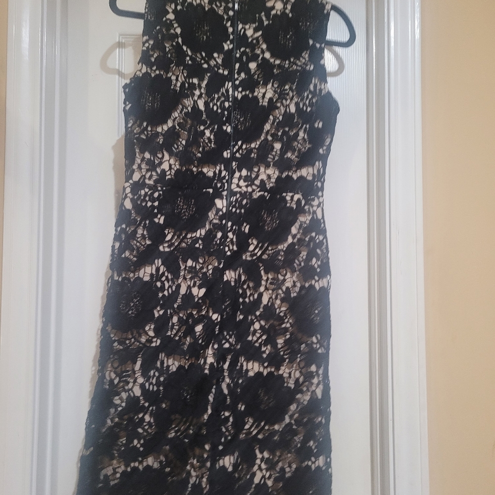Dress - Picture 3 of 4